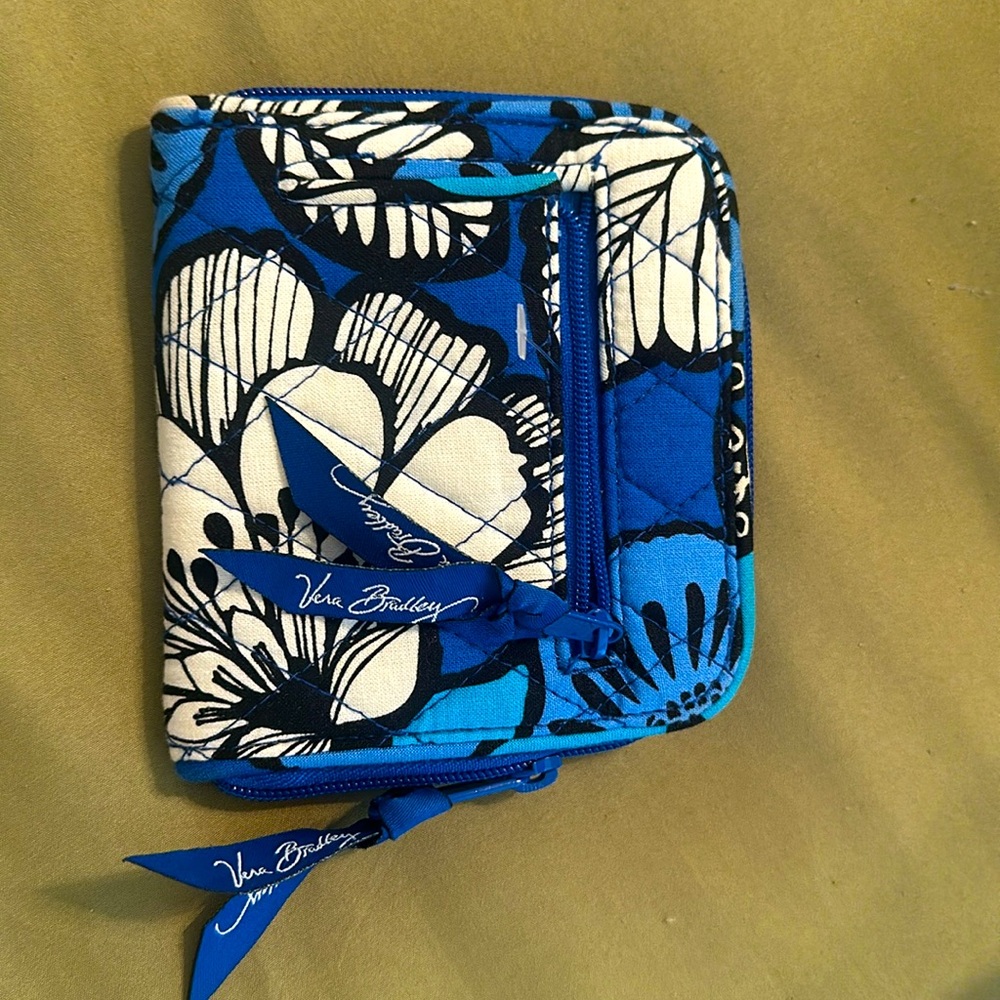 NWOT Vera Bradley Wallet
